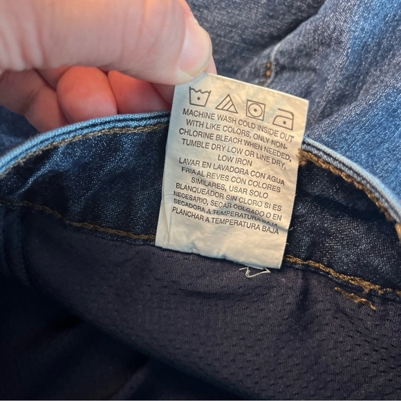 Lee Women's Classic Blue Midi Skort - Picture 11 of 12